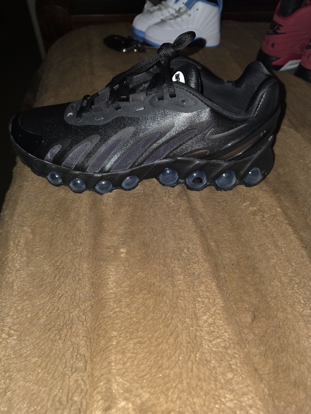 Nike Ladys Black Iridescent Bubble-Soled Nike Sneakers